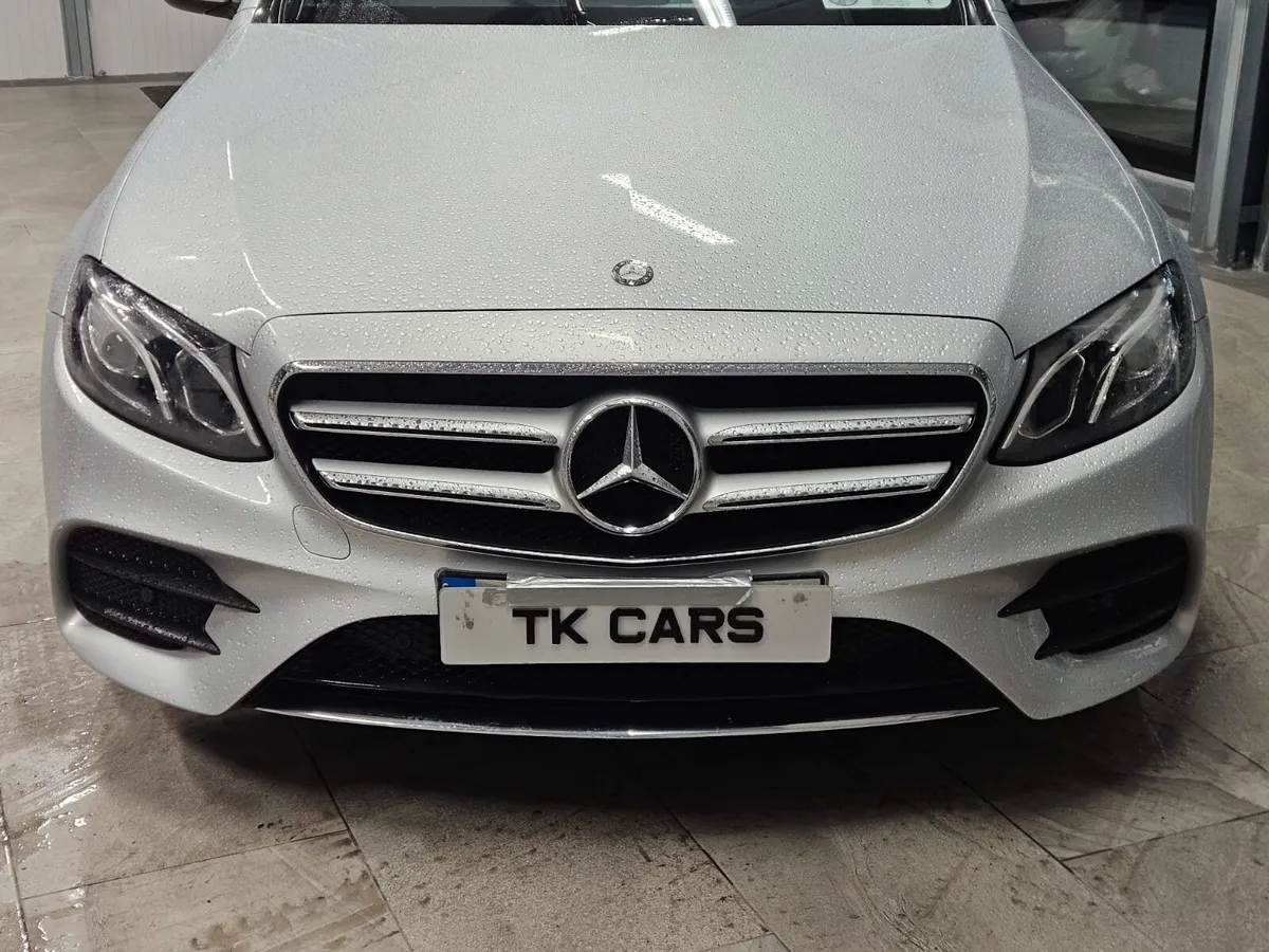 16 MERCEDES BENZ E-CLASS 220 AMG LINE - Image 4