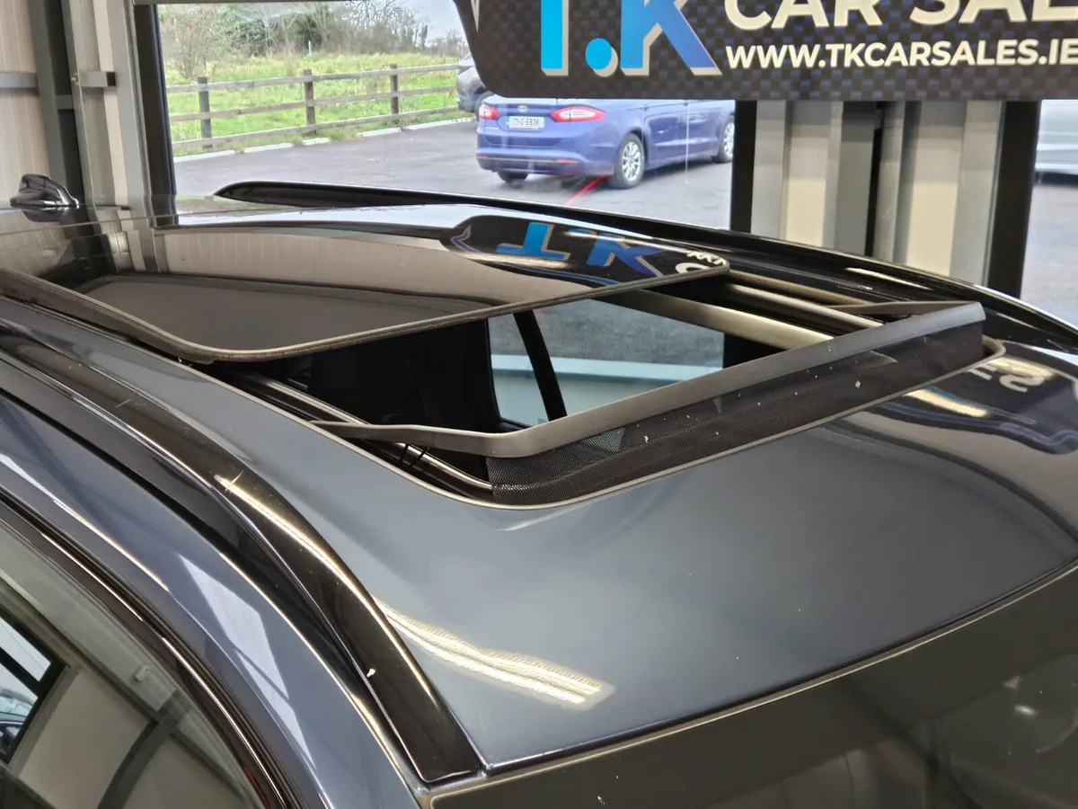 Q2 VOLVO XC90 ULTIMATE T8 - Image 4