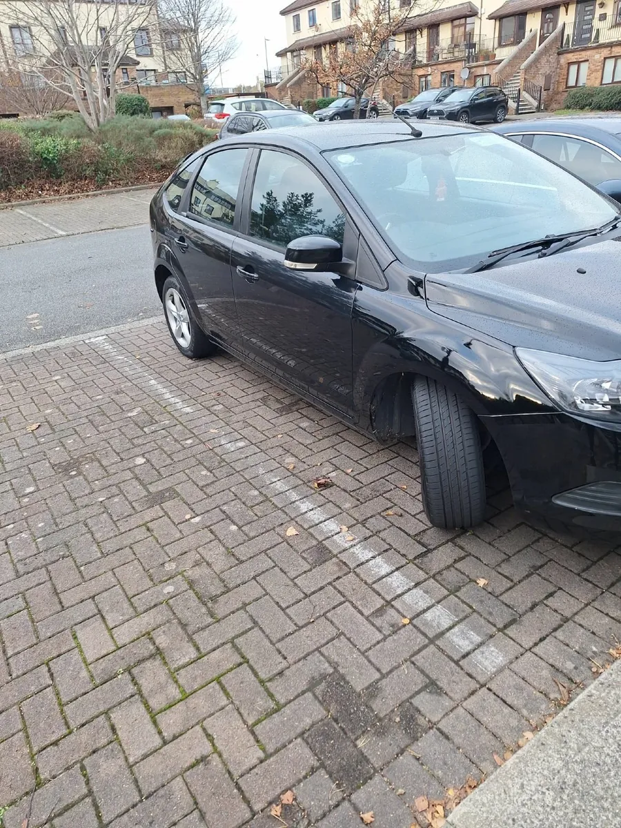 Ford Focus 2010 - Image 1