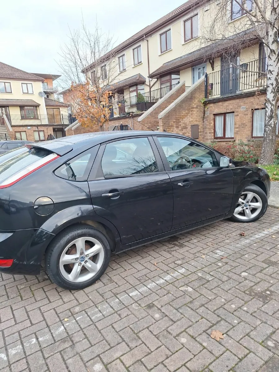 Ford Focus 2010 - Image 3