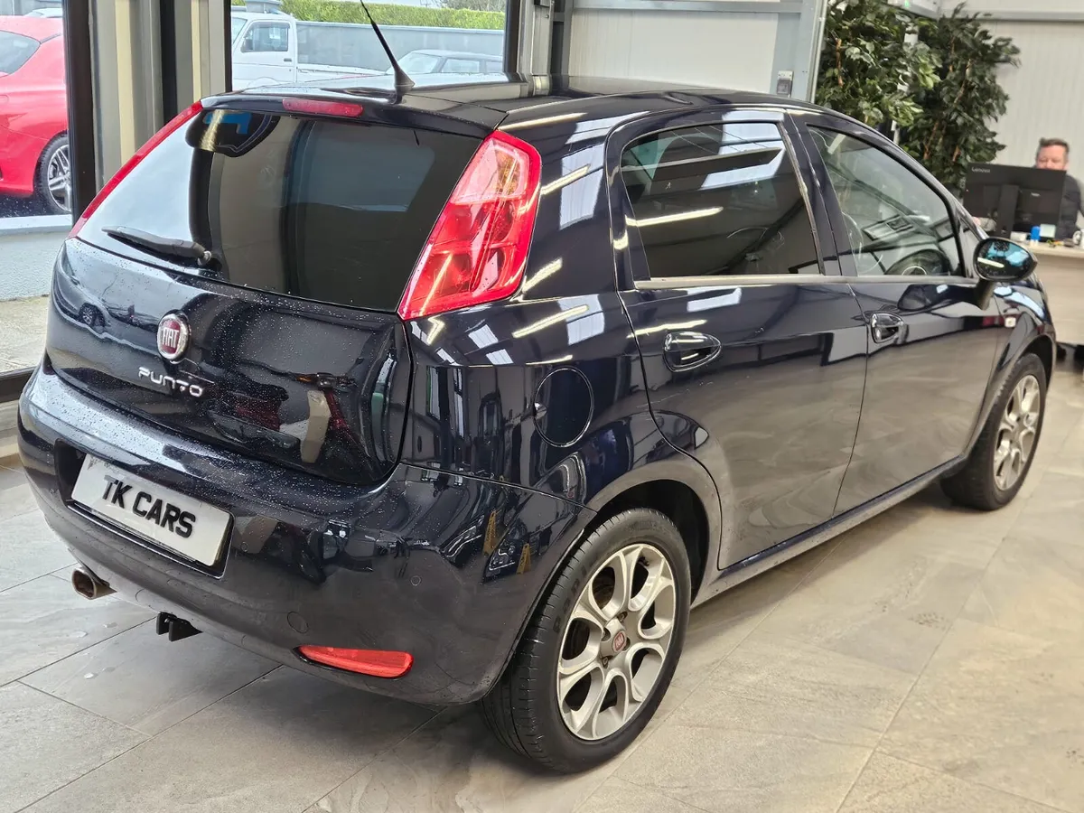 16 FIAT PUNTO 1.2 PETROL - Image 3