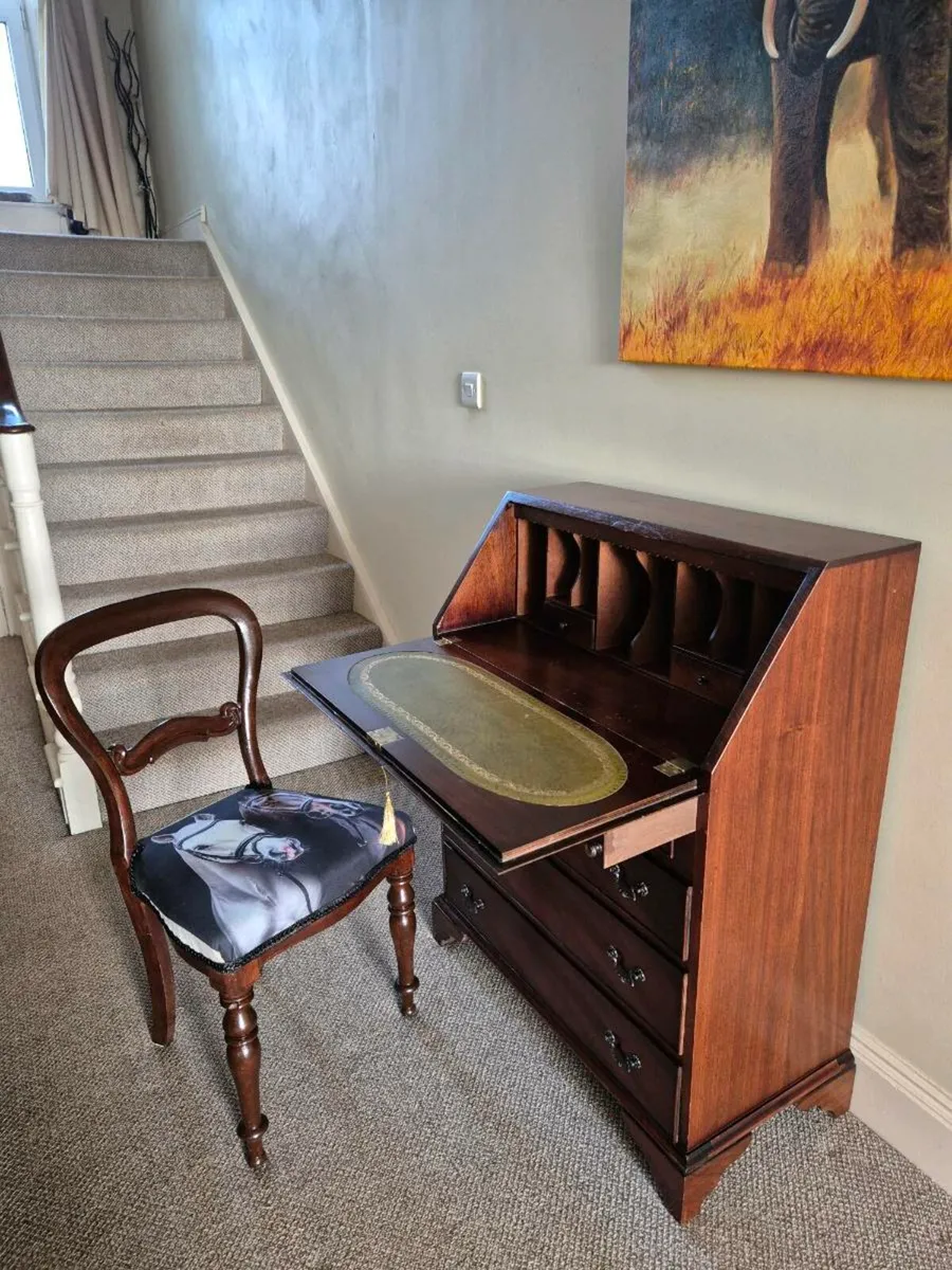 Writing desk - Image 1