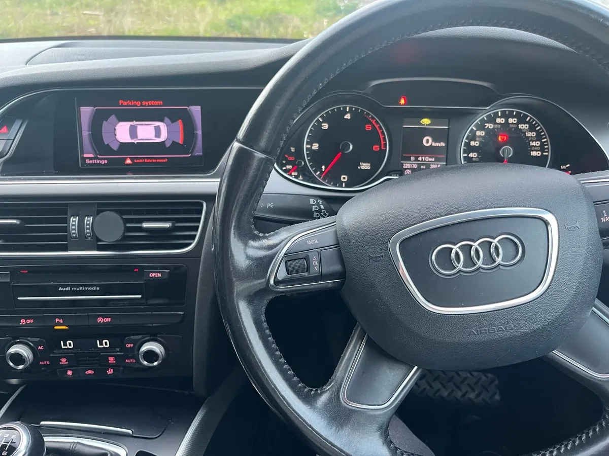 Audi A4 - Image 2