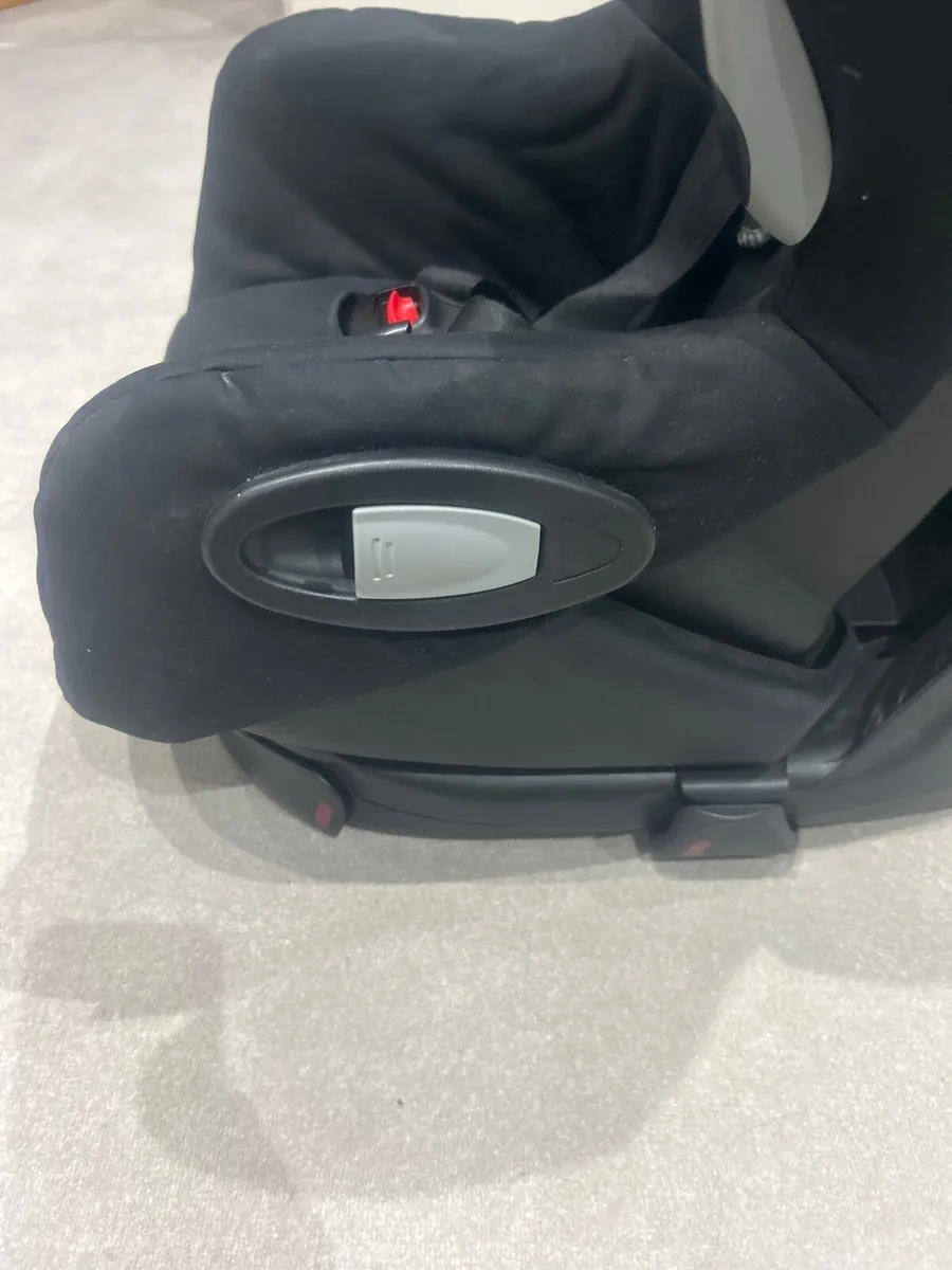 Car seat - Image 4