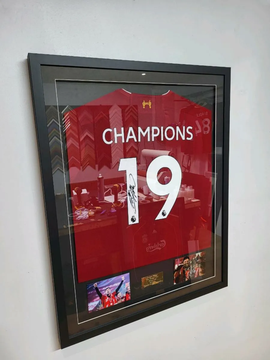 Jurgen Klopp Framed Signed 2019/20 LIVERPOOL Shirt - Image 2