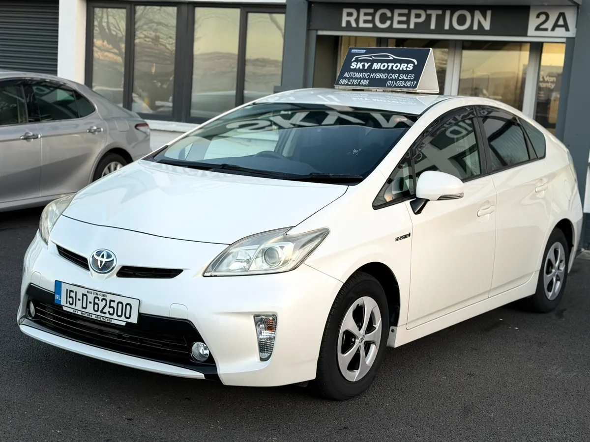 2015 Toyota Prius Plus 1.8 Hybrid automatic - Image 3