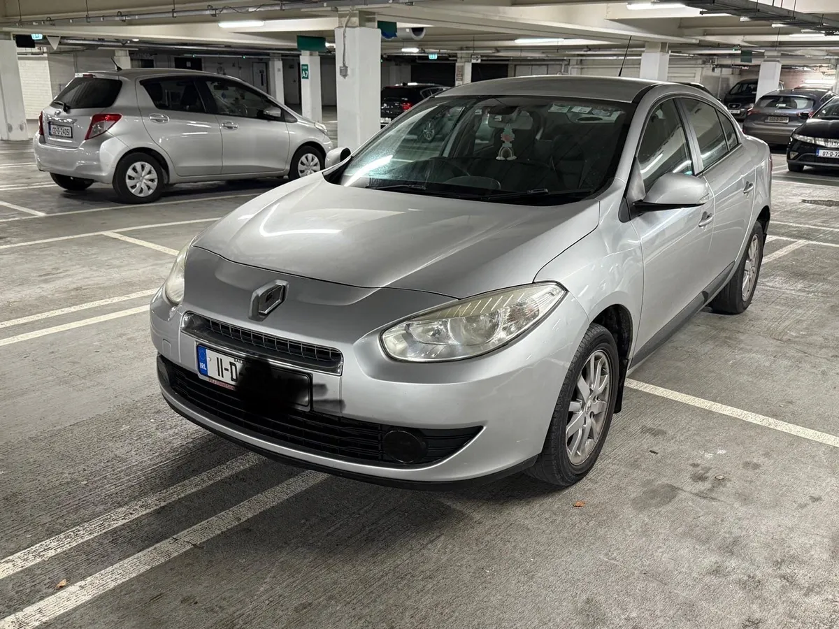 Renault Fluence 2011 Automatic - Image 4