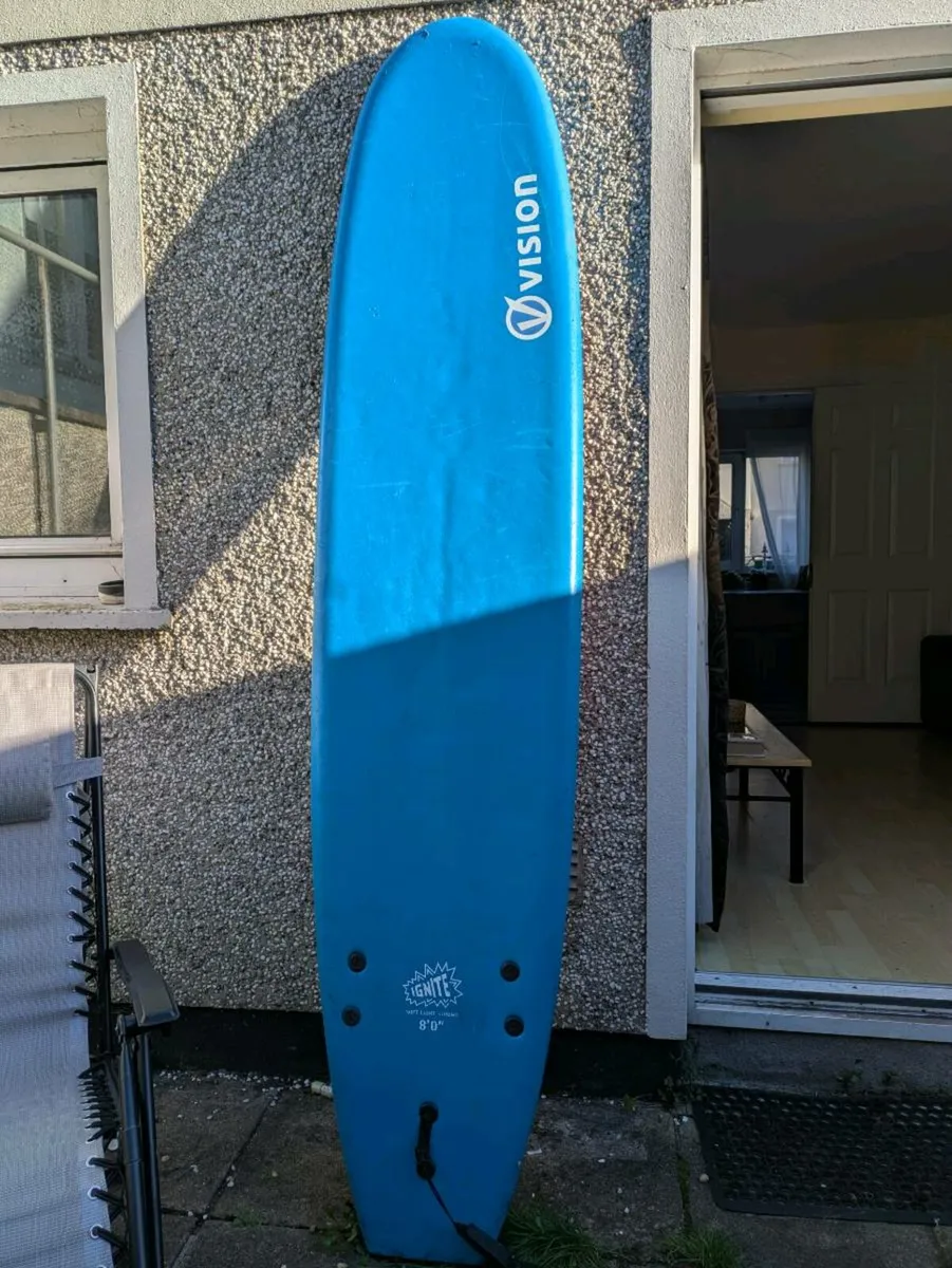 8ft Vision surfboard - Image 1