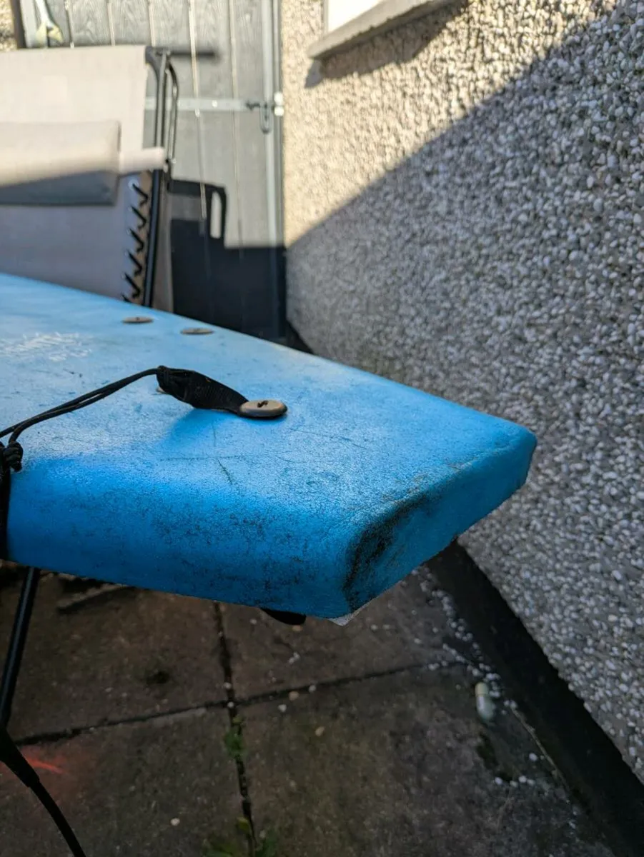 8ft Vision surfboard - Image 4