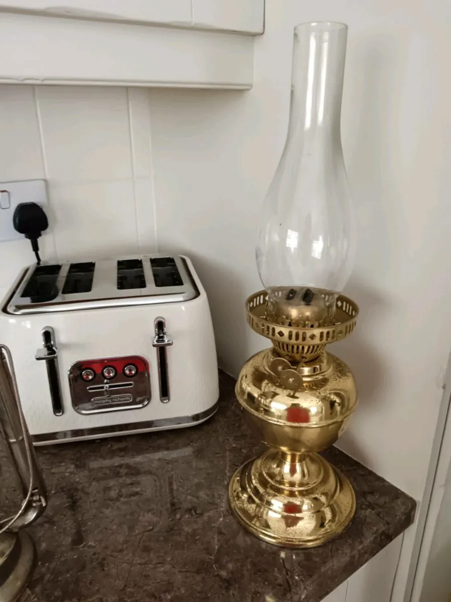 Vintage oil lamps - Image 4