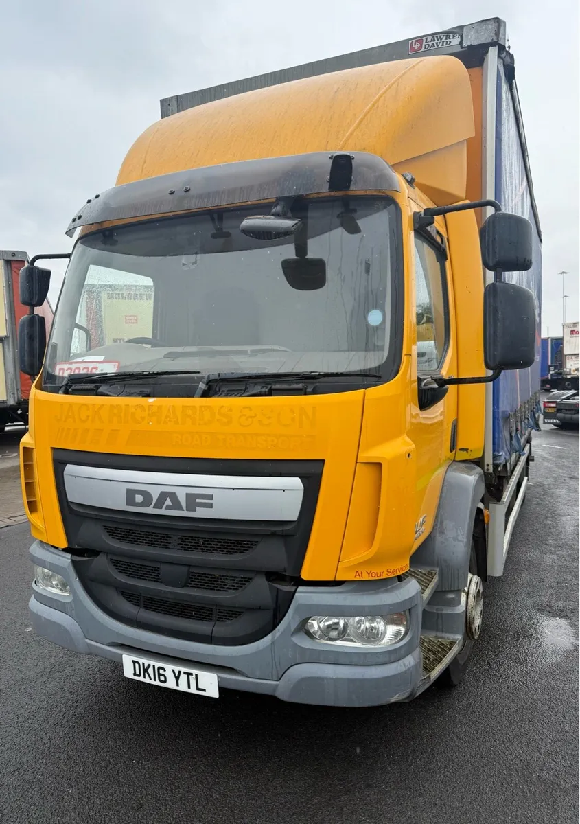 Daf 15 tonne Curtainsider - Image 2