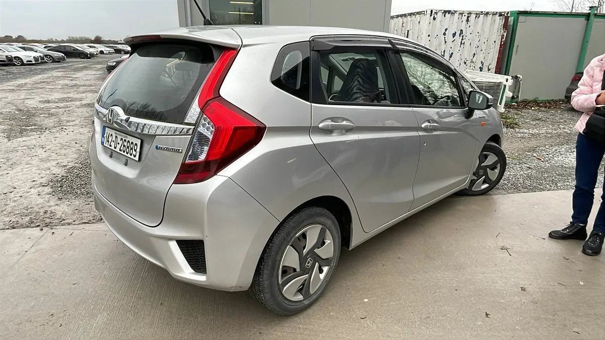 2014 Honda fit hybrid automatic €6,555 - Image 2