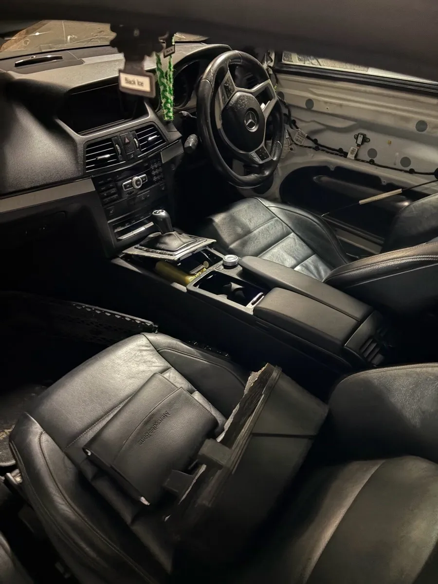 Mercedes e250 Parts - Image 3