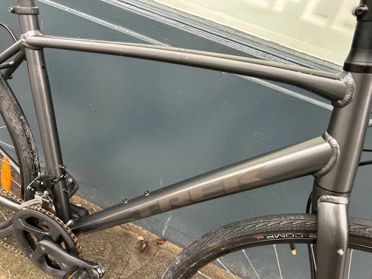 Trek FX2 ❗️Open 7 days of the week ❗️ - Image 2