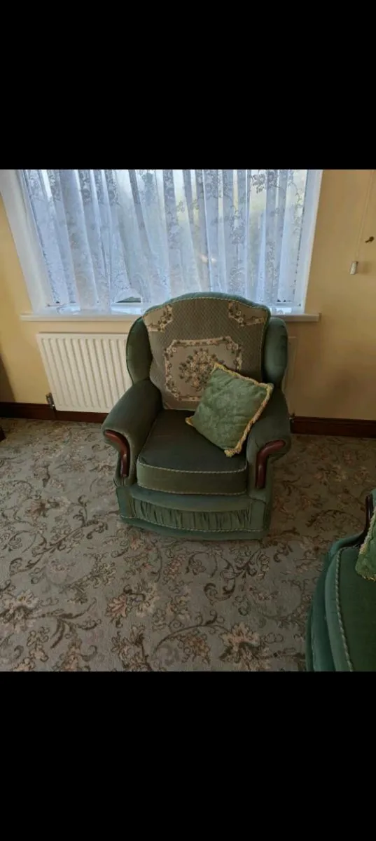 Suite of furniture - Image 3