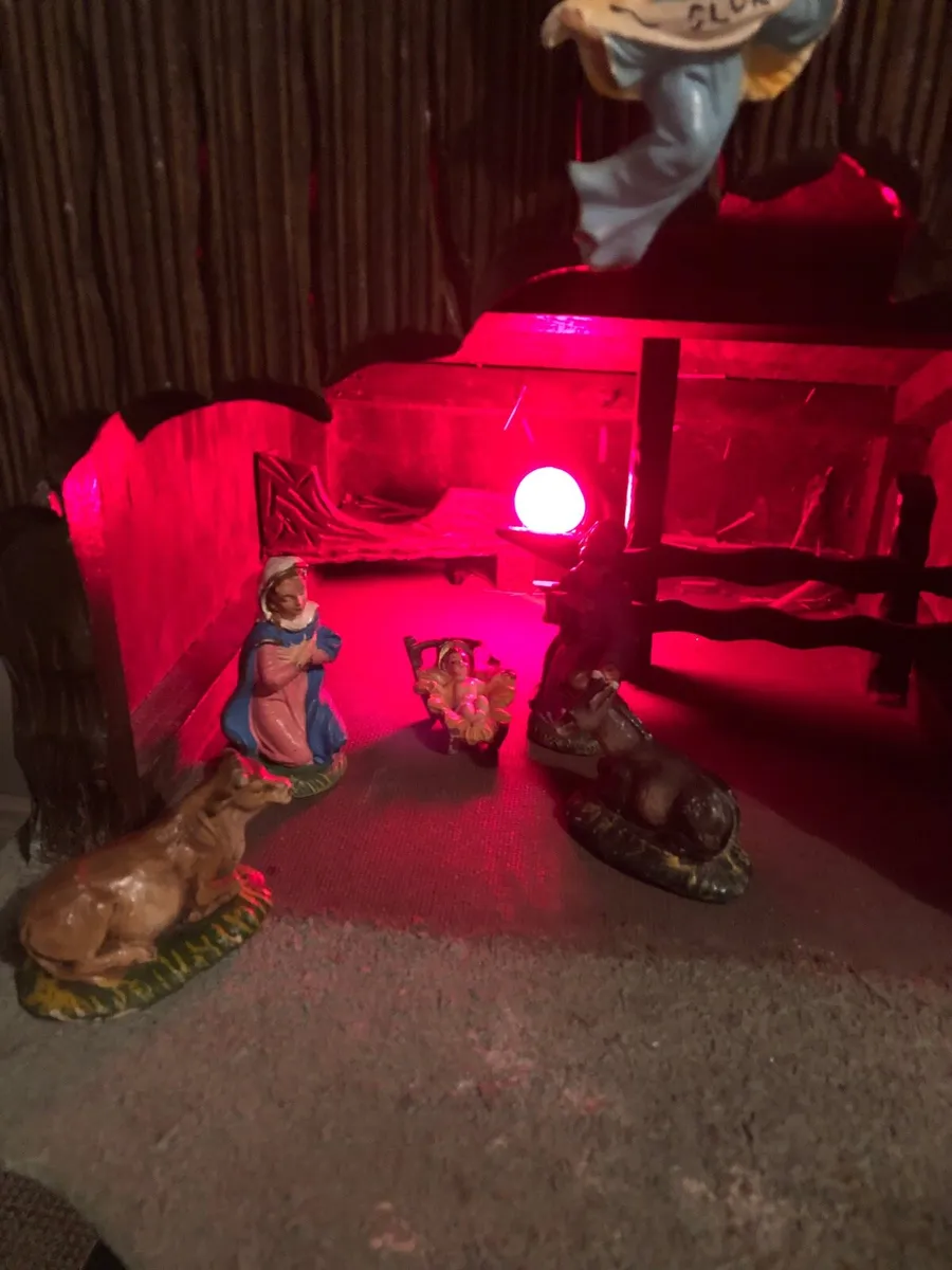 Nativity crib - Image 2