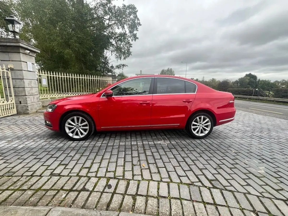 2014 Volkswagen Passat - Image 4