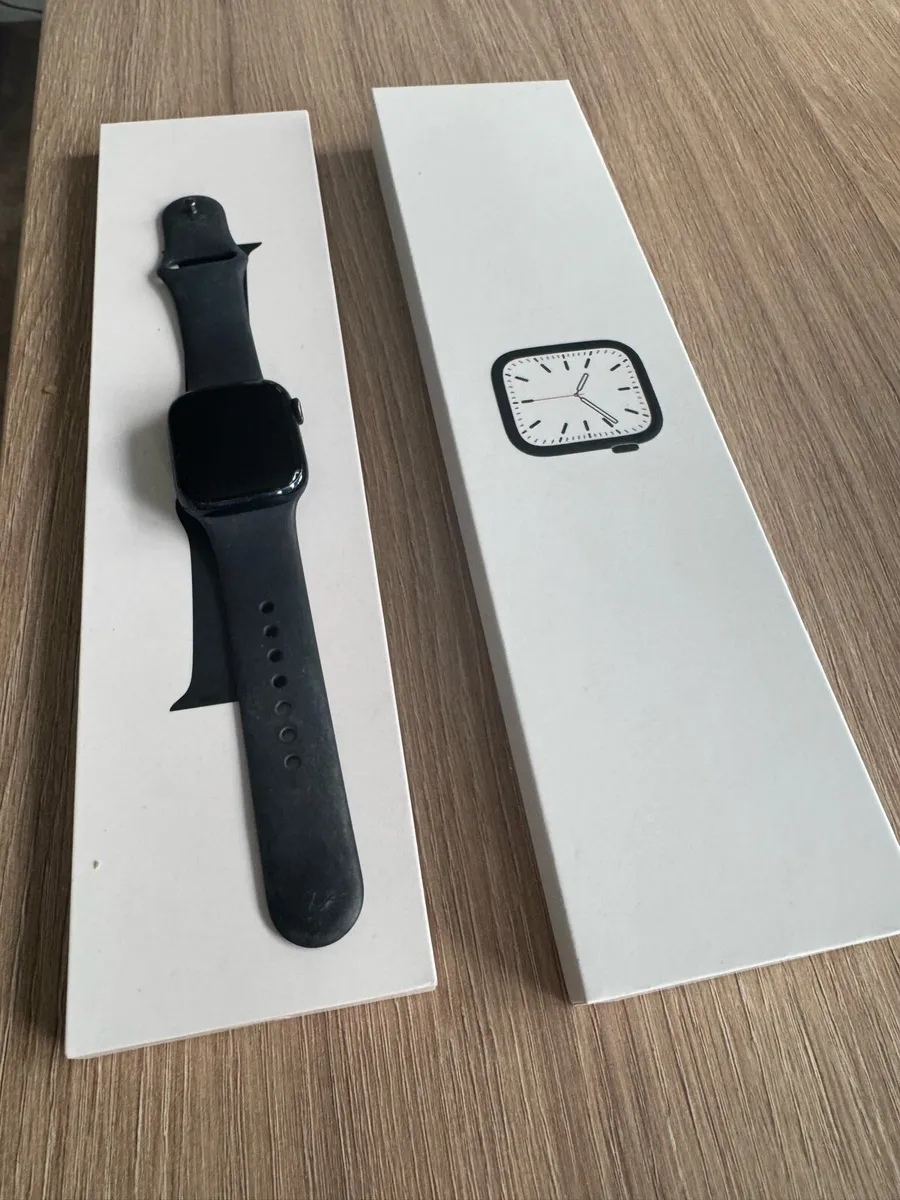 Apple Watch Series 7 GPS, 41mm Midnight Aluminium