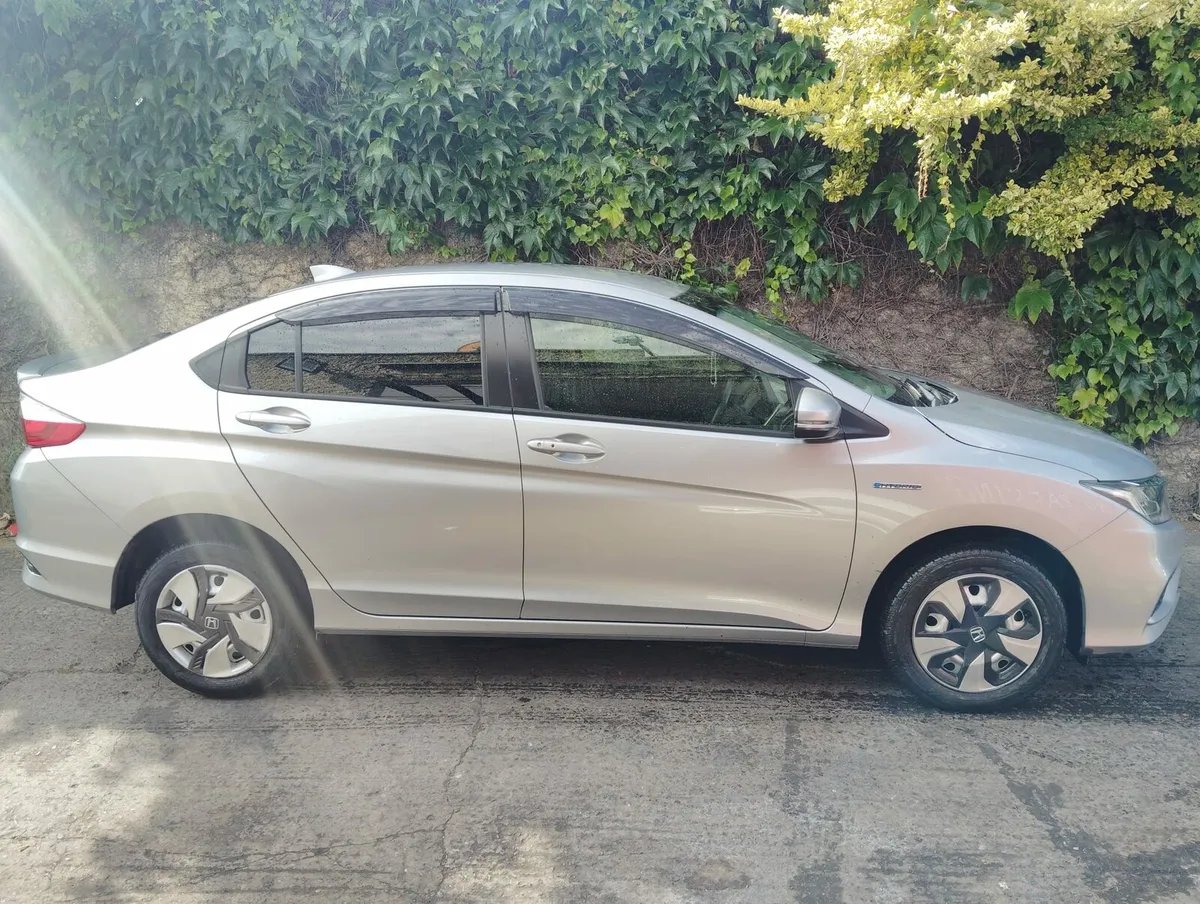 2018 Honda Grace Automatic Hybrid 6000KM1 owner - Image 4