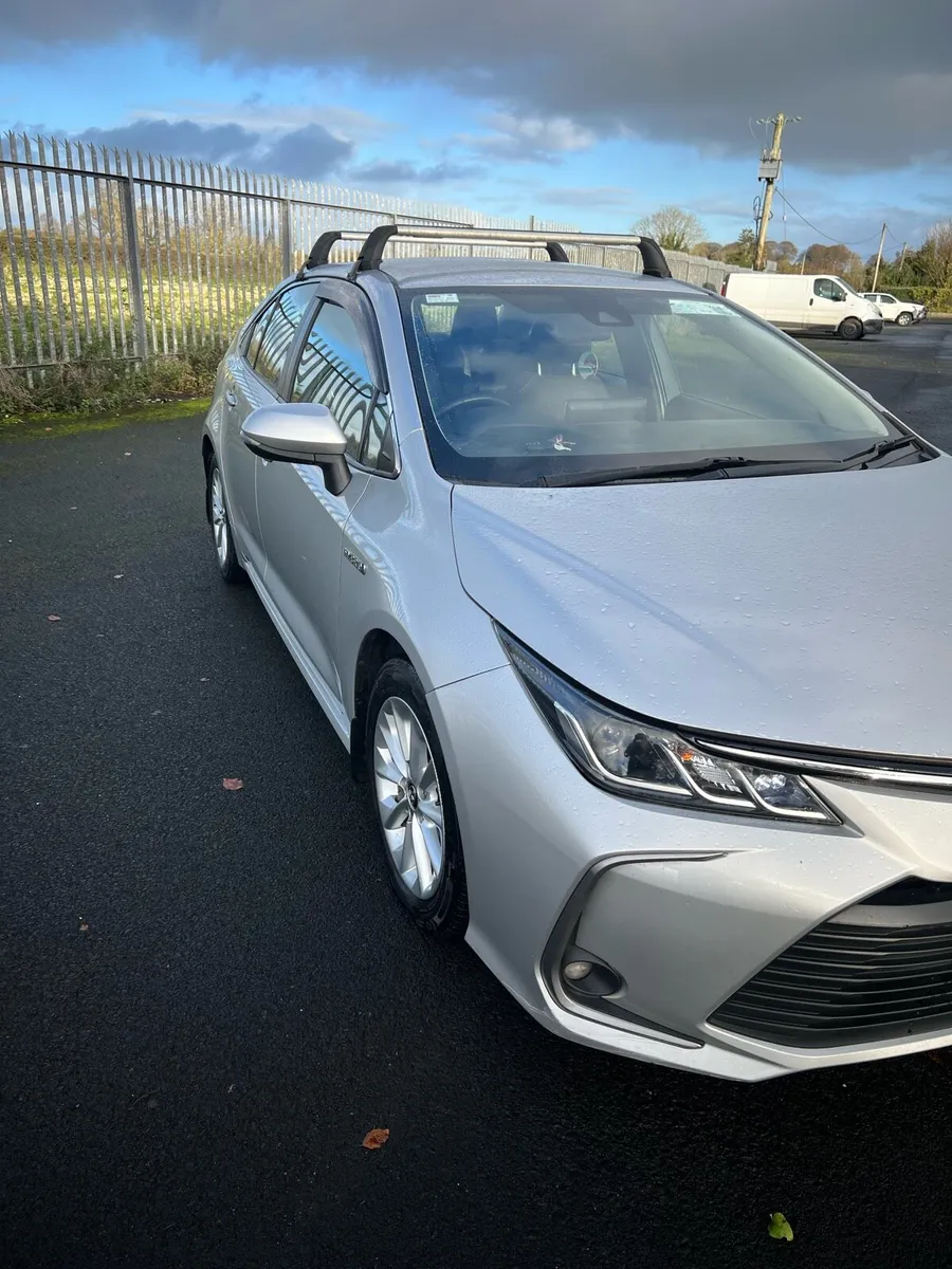 Toyota Corolla Hybrid 2021 - Image 3