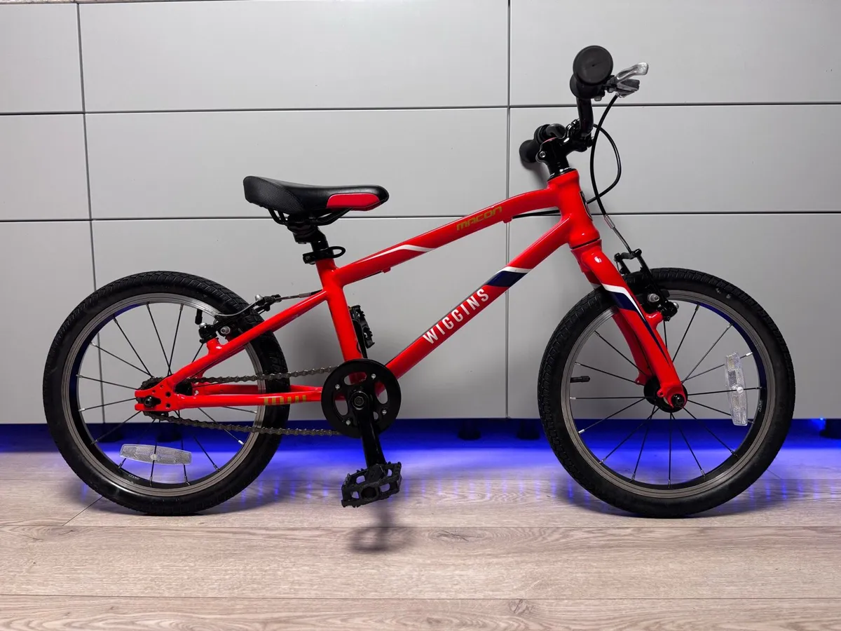 Wiggins Lightweight Kids Bike 16 inch - Image 1