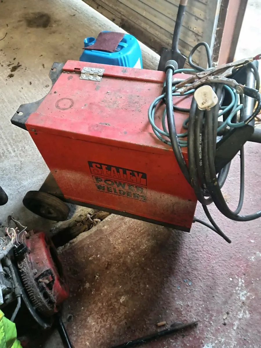 Welder - Image 1