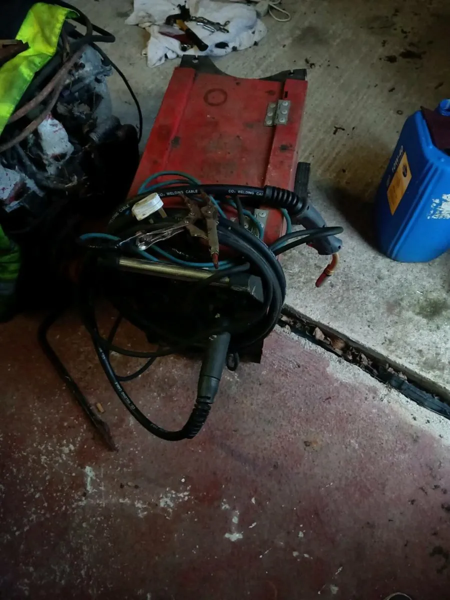 Welder - Image 3
