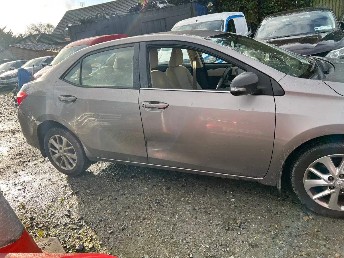 2014 Toyota Corolla 1.4 Diesel drive away - Image 3