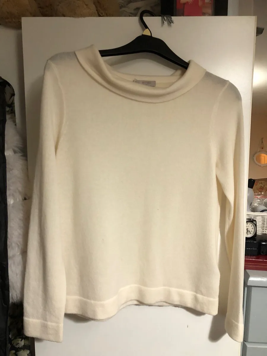 Ladies Hobbs jumper size M €10 - Image 1