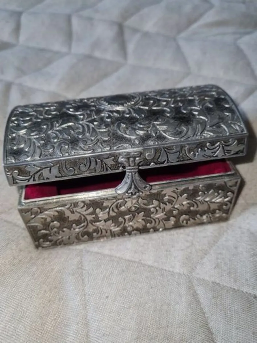 Vintage metal small box - Image 4
