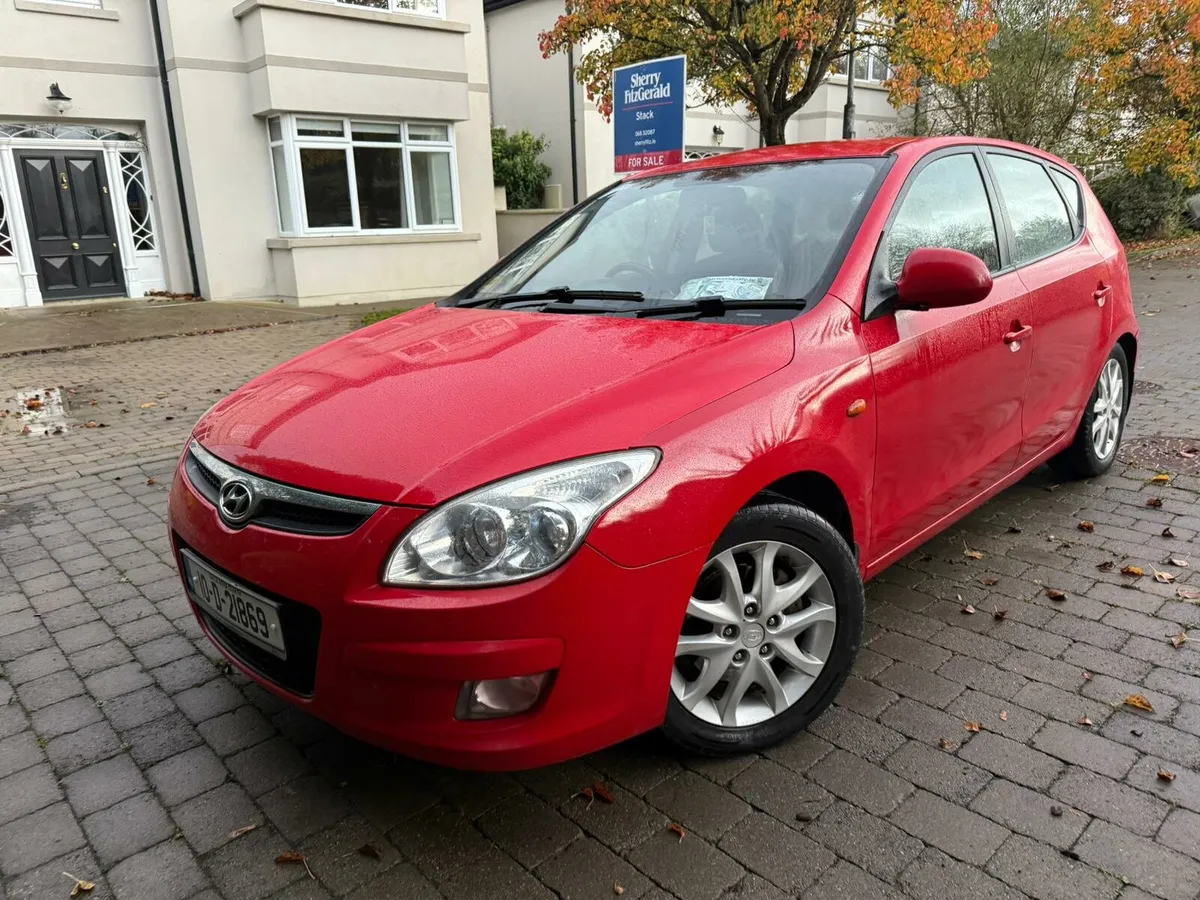 Hyundai I30 1.6 TDI 2010((NEW NCT)) - Image 1