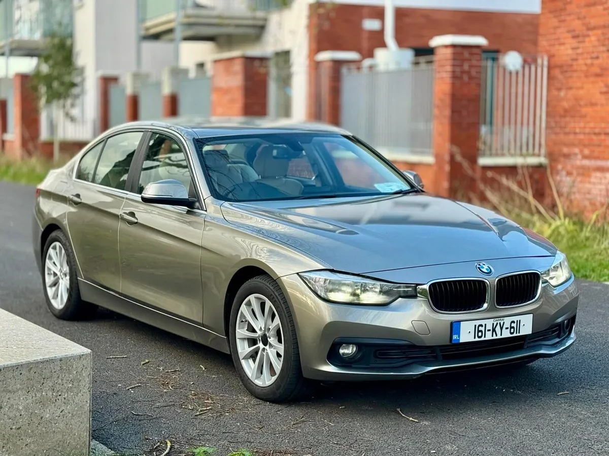 Bmw 318d 2016 - Image 2