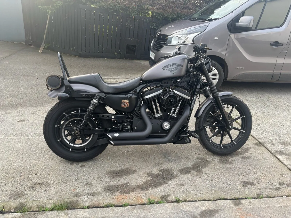 Harley Davidson sportster 883 iron - Image 1