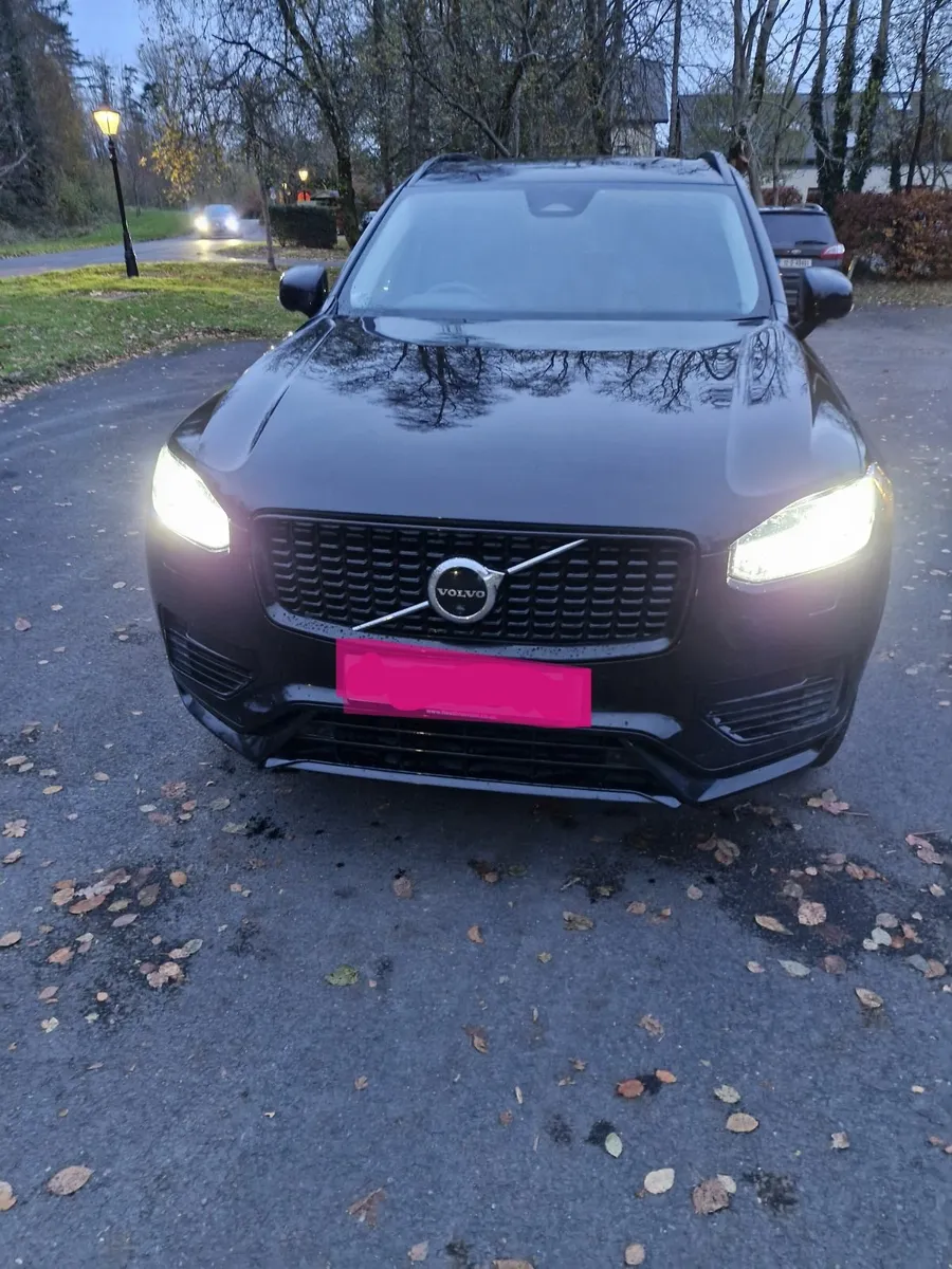 Volvo XC90 2022 2.0h T8 Recharge Dark edition - Image 1