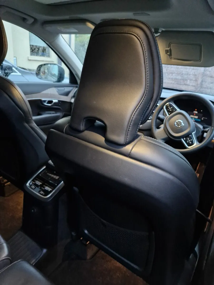 Volvo XC90 2022 2.0h T8 Recharge Dark edition - Image 4