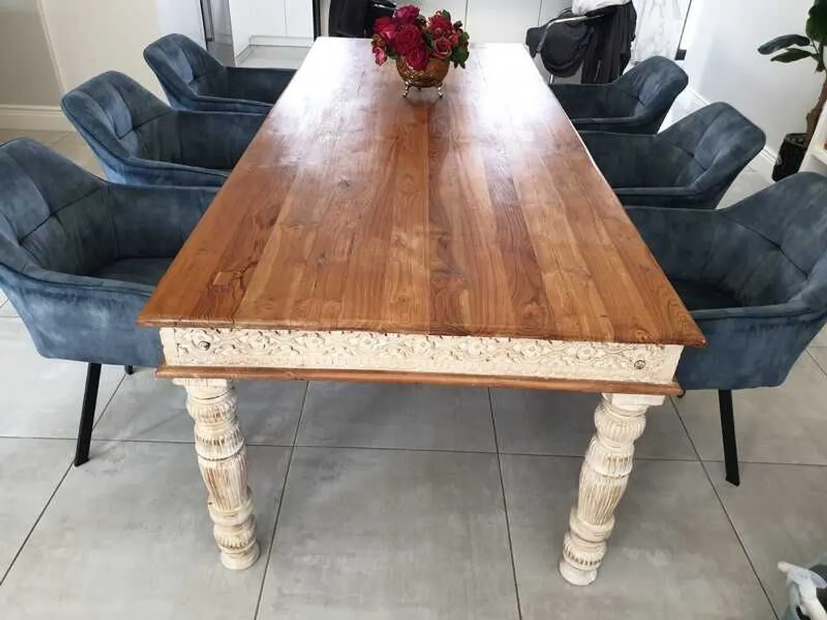 8 Seater Dining Table - Image 3