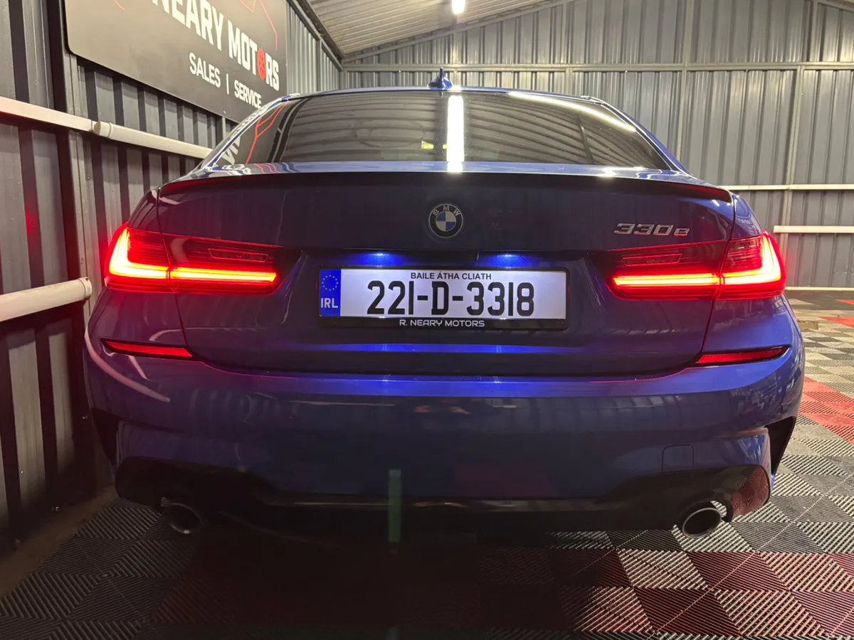 2022 BMW 3-Series 330e M-Sport Automatic - Image 2
