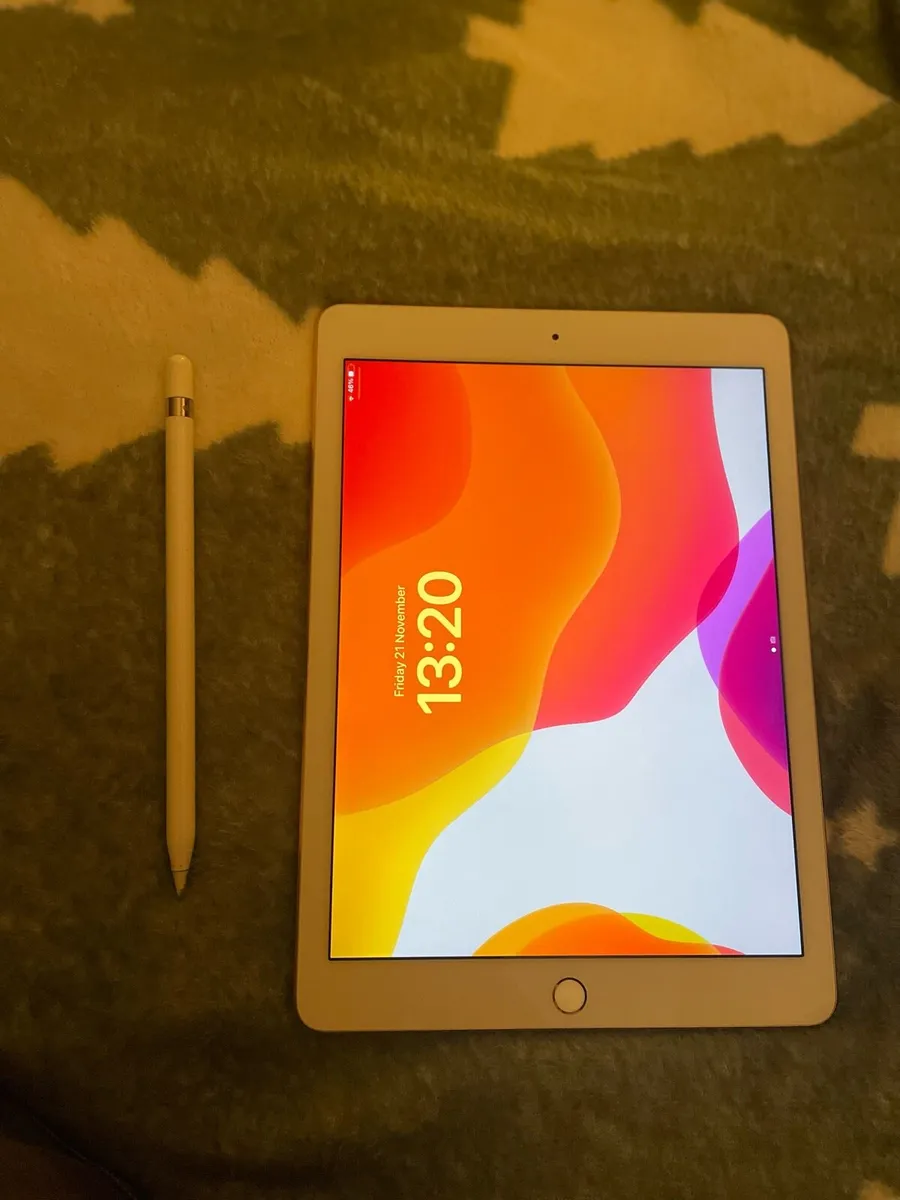 Ipad Pro 9.7 Rose gold 128gb - Image 1