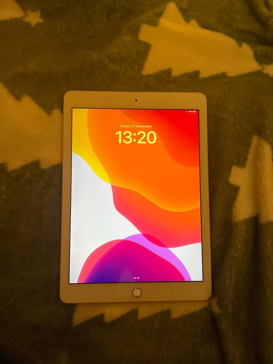 Ipad Pro 9.7 Rose gold 128gb - Image 3