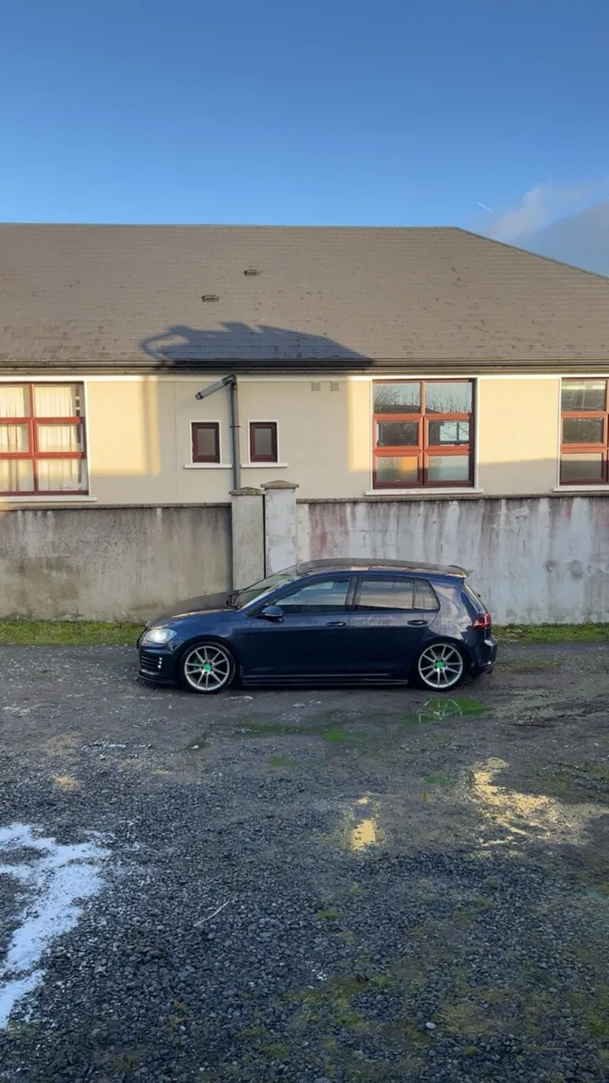 Highline volkswagen mk7 golf - Image 4