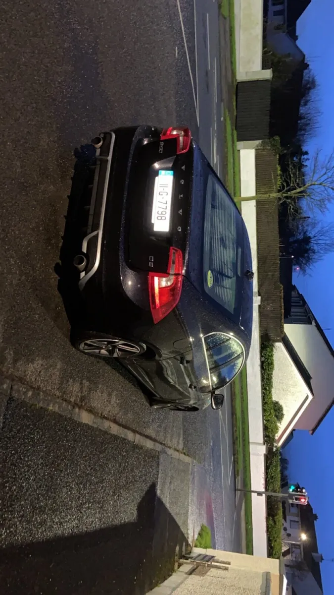 2011 Volvo S60 - Image 2