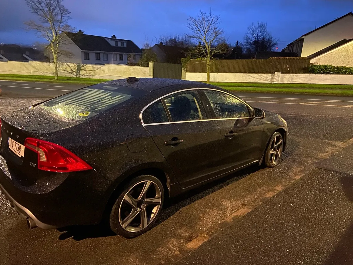 2011 Volvo S60 - Image 3