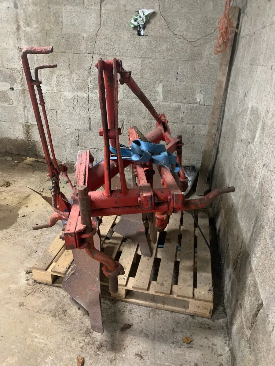 3 furrow plough - Image 3
