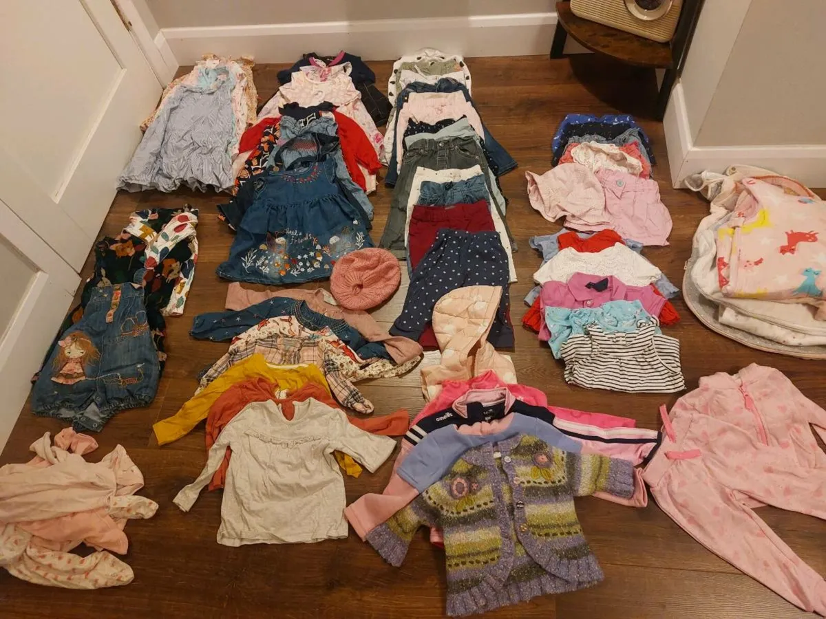 Girla 12 to 18months Clothes bundle - Image 1