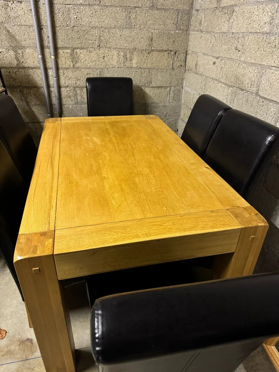 Solid Oak Dining Table & 6 Chairs - Image 2