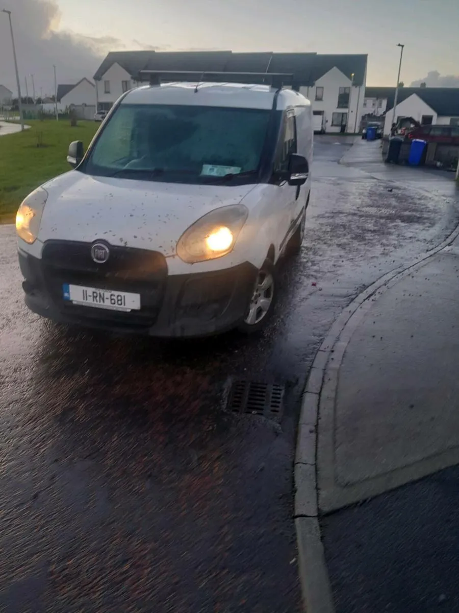 2011 fait doblo van - Image 4