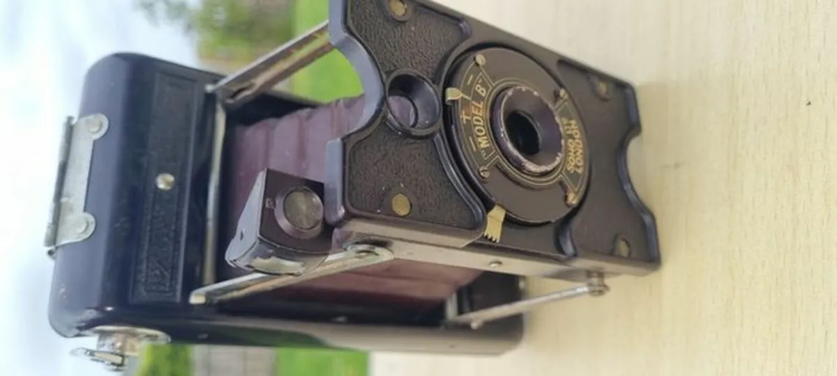 Soho Model B Strut Folding Camera - Image 2