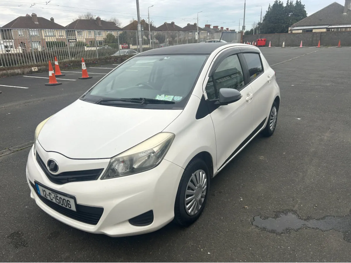 Toyota Yaris 1.0 AUTOMATIC/LOW MLS////BRAND NEW NC - Image 4