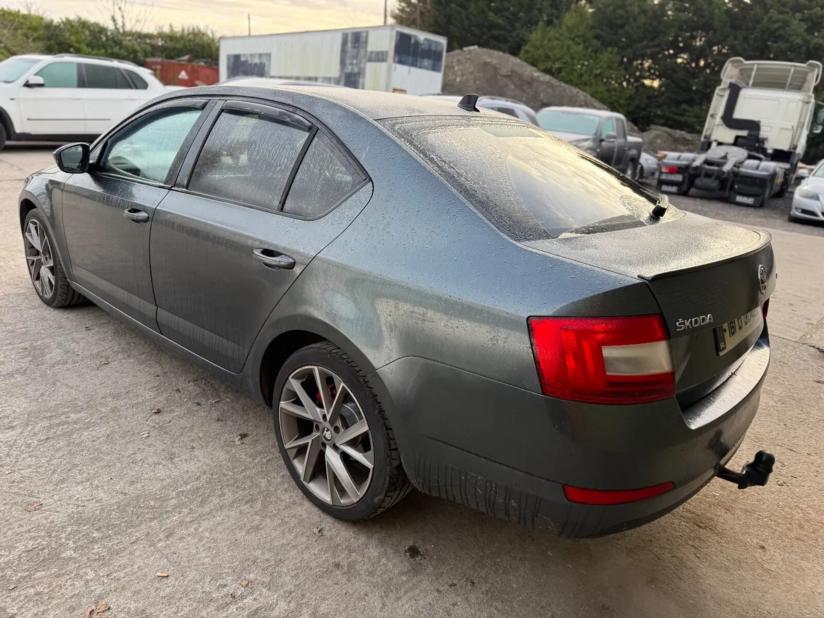 161 SKODA OCTAVIA 1.6TDI AUTOMATIC DSG - Image 4