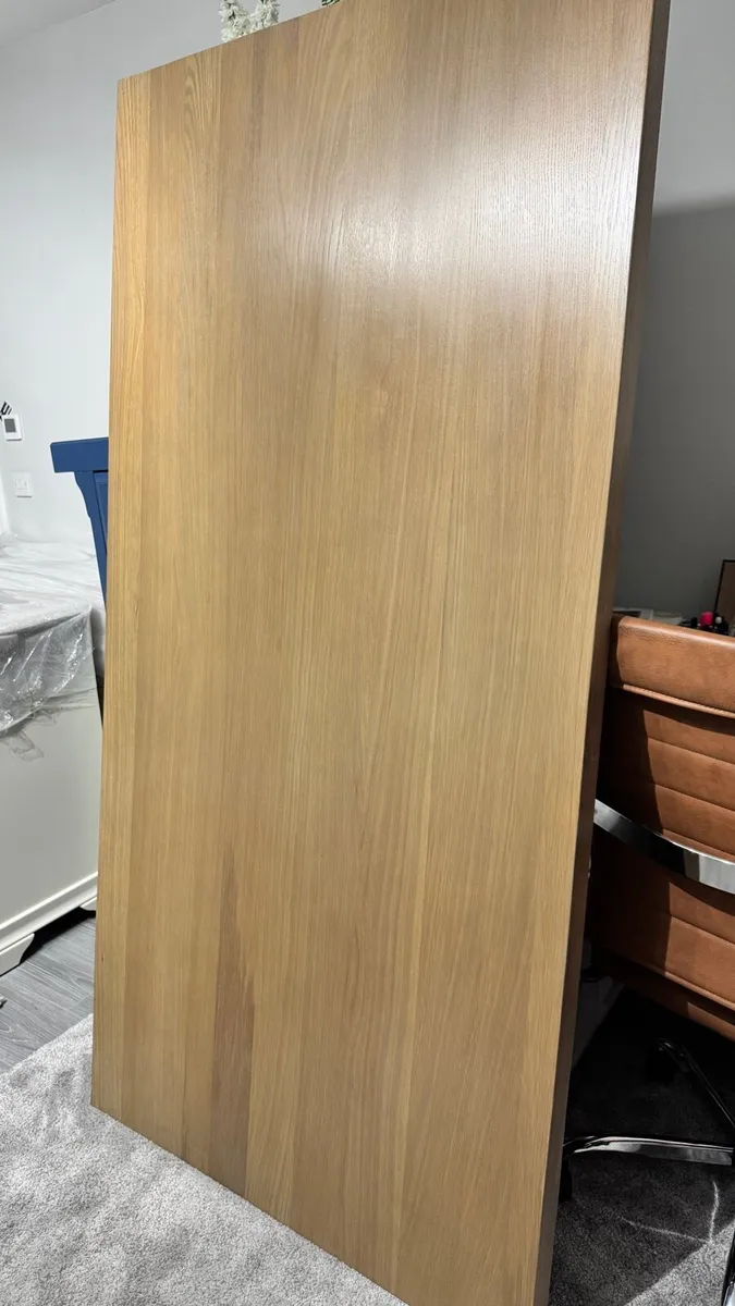 Large Solid Oak Dining Table 200cm, Like New - Image 3